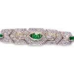 18ct Diamond Bracelet With An Emerald Centerpiece