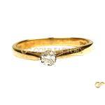 18ct Solitaire Ring 